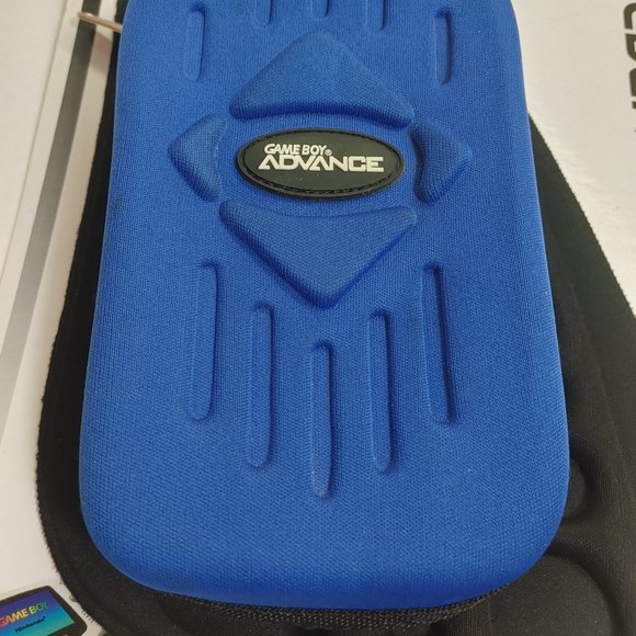 Nintendo 2001 Game Boy Carry Case NWT - Picture 8 of 11